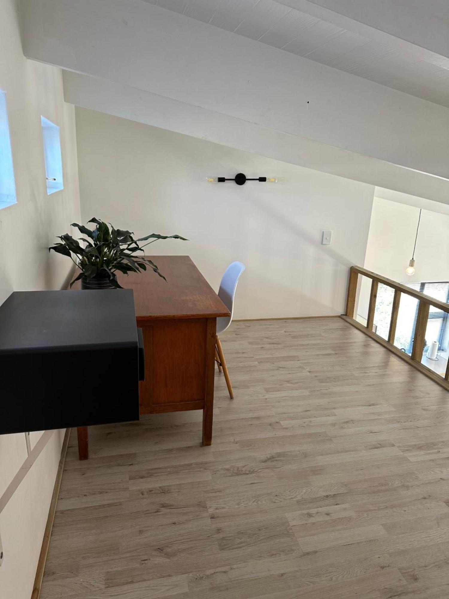 Modern Apartments Downtown Плеттенберг-Бей Экстерьер фото